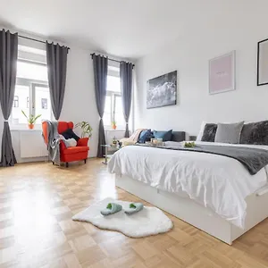 Apartment Yeshello Station, Vienna
